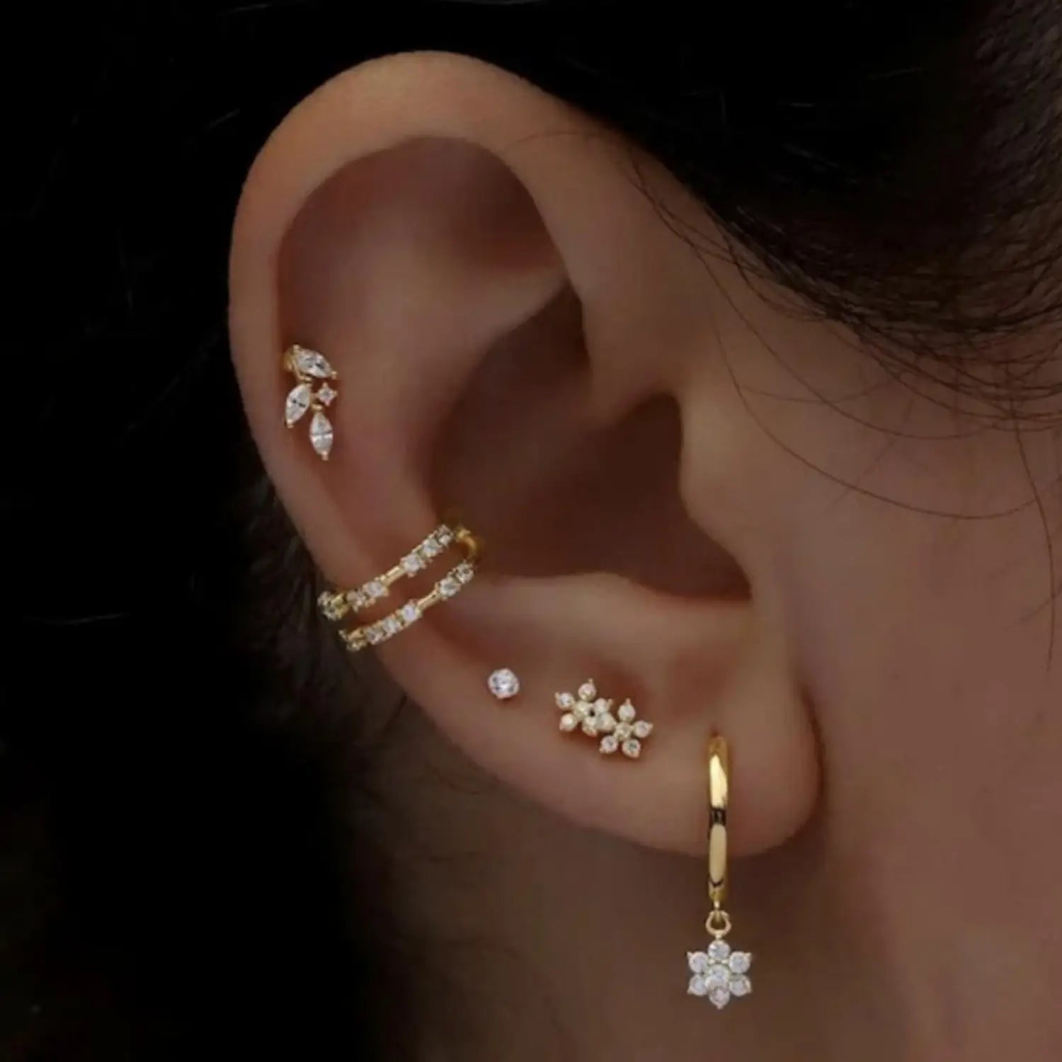 Ensemble de Cinq Boucles d’Oreilles Géométriques Tendance