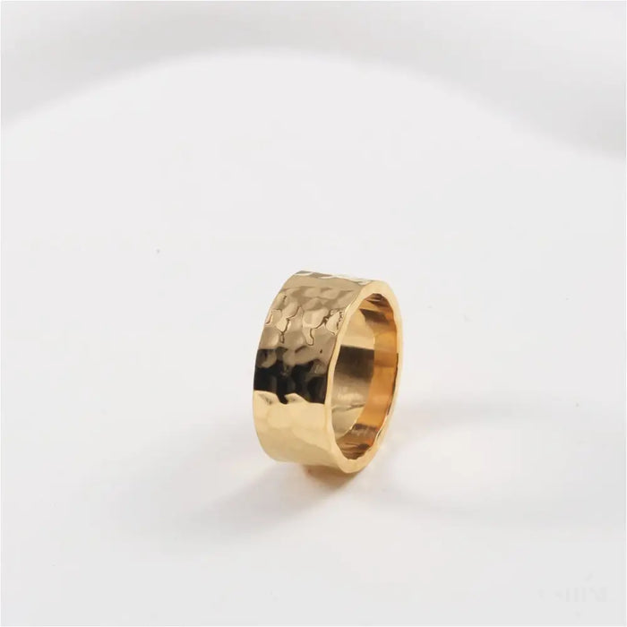 Ankareeda - Hammered Wedding Band Gold-1