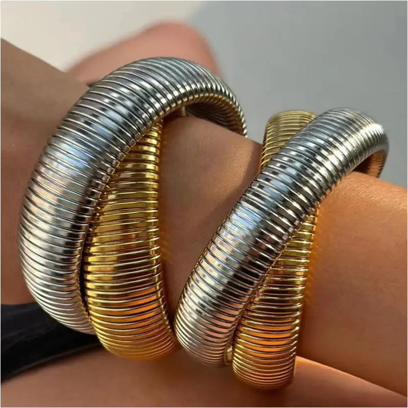 Bracelet Doré 18K avec Double Anneaux - Bijoux