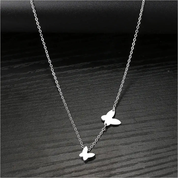 Collier en Acier Inoxydable avec Pendentif Papillon