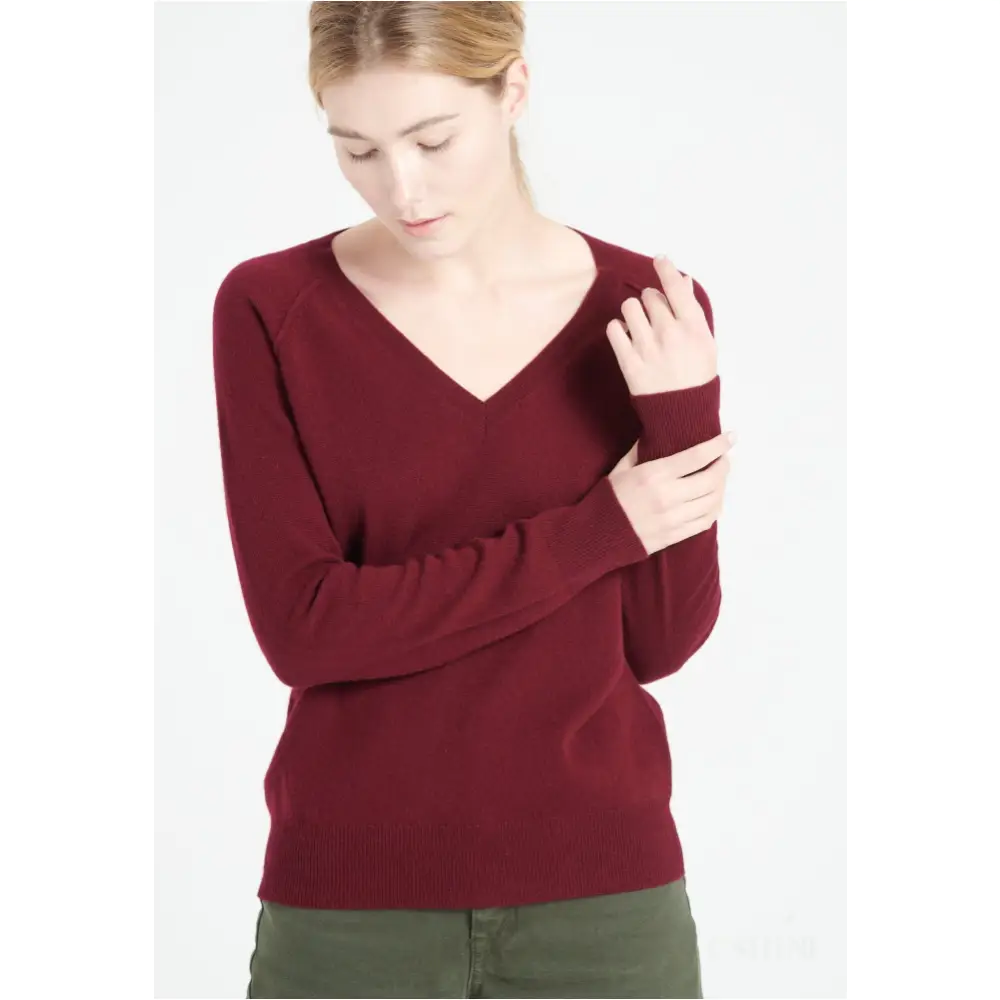 LILLY 6 Pull col V en cachemire ample rouge bordeaux-2