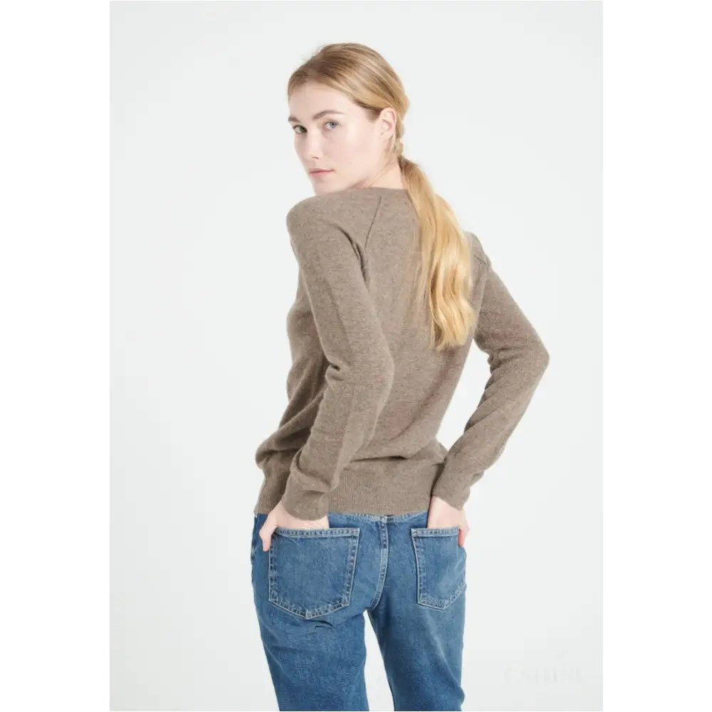 LILLY 6 Pull col V en cachemire ample taupe-4