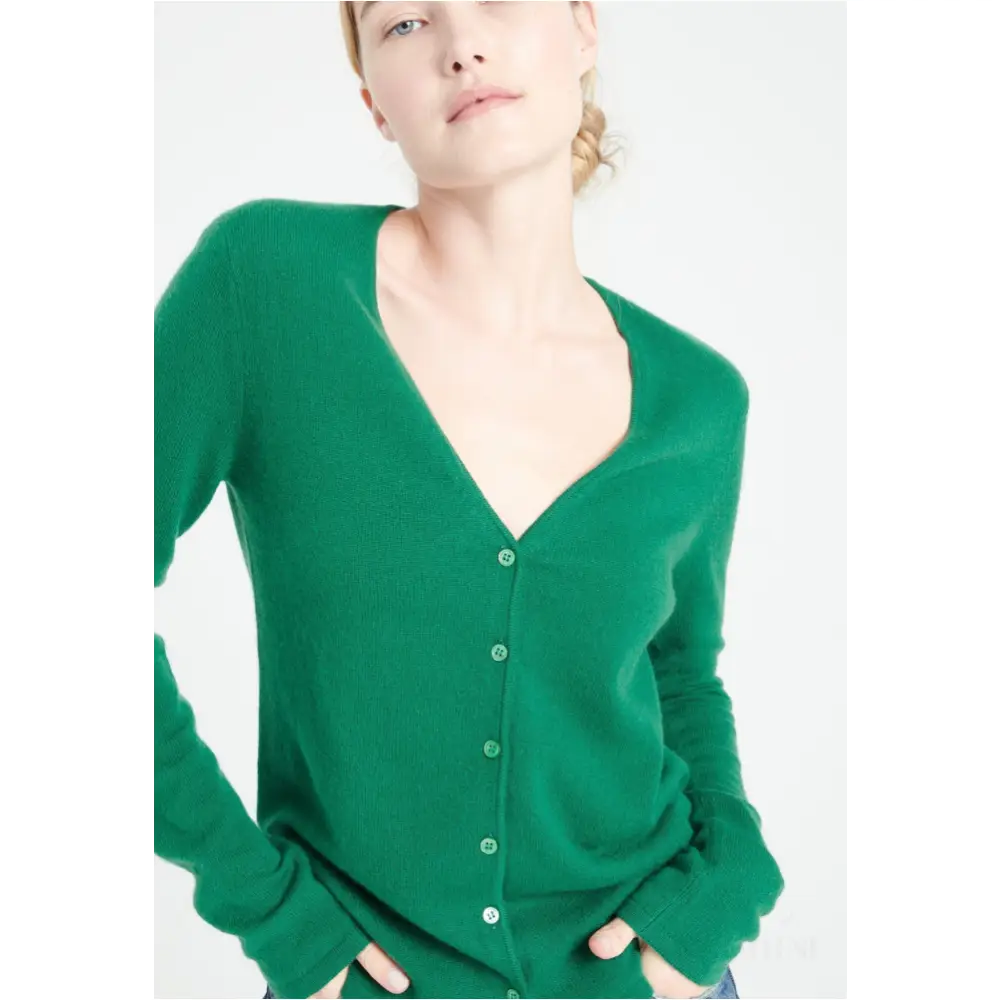 LILLY 7 Cardigan col V en cachemire cintré vert émeraude-0