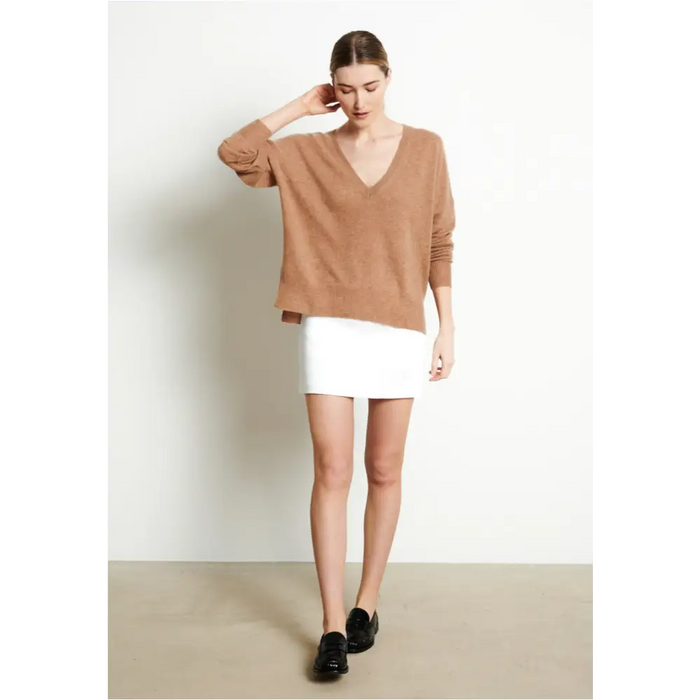 RIA 3 Pull col V profond oversize en cachemire camel-2