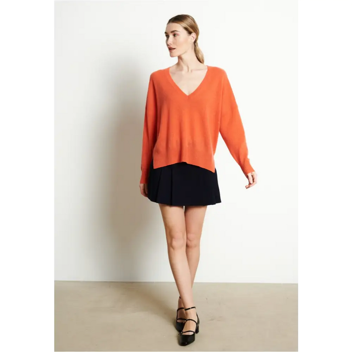 RIA 3 Pull col V profond oversize en cachemire mandarine-2