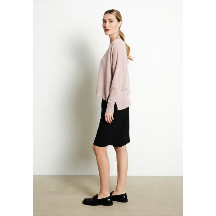 RIA 3 Pull col V profond oversize en cachemire nude-1