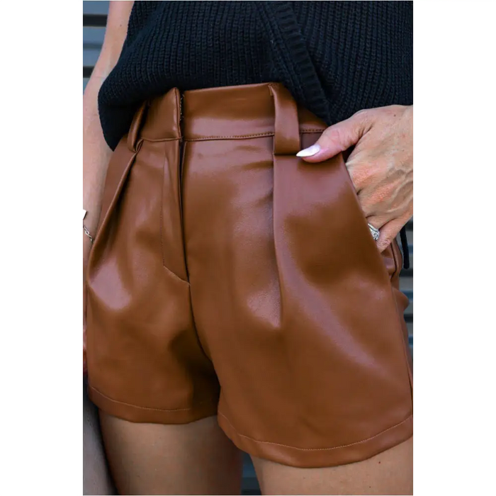 Short décontracté plissé en simili cuir marron-10