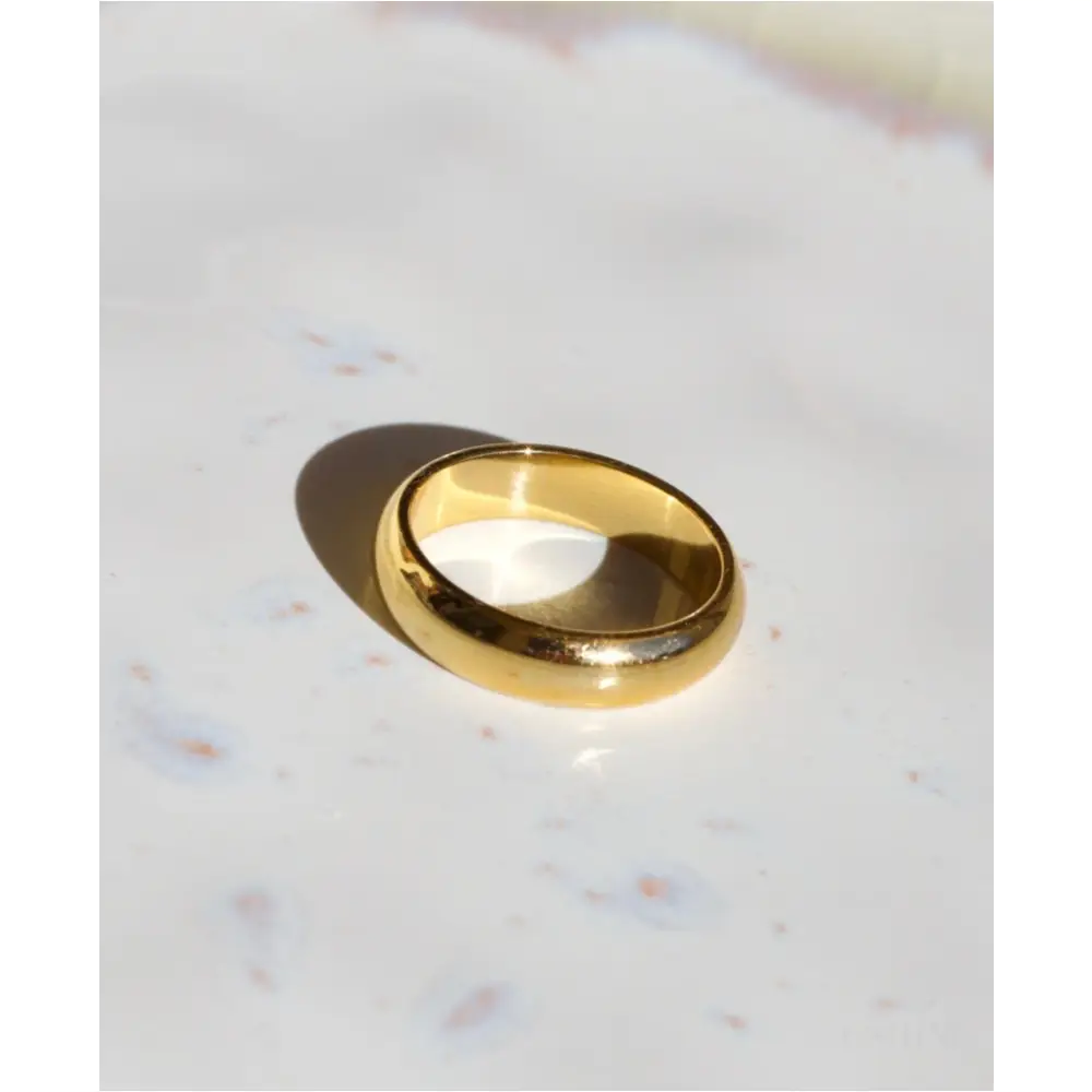 Sylvia - Plain Concave Gold Band-0